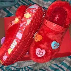 Crocs x Sweethearts Crocs